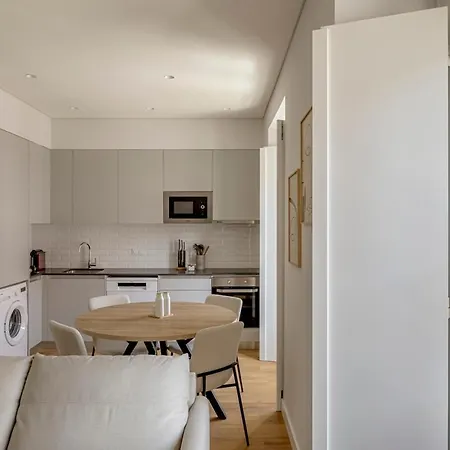 Vienna 1br Calm & Cozy Escape Caparica